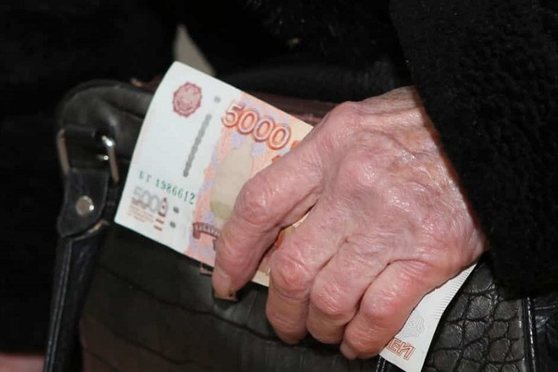 На Южном Урале почти 12 тысяч пенсионеров, достигших 80 лет, получают удвоенную фиксированную выплату