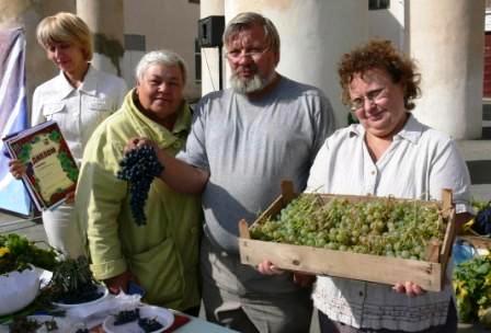 Южноуральск открывает праздник виноградарей