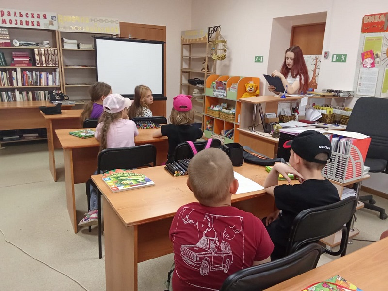 В Половинке появились новые «библиотекари»