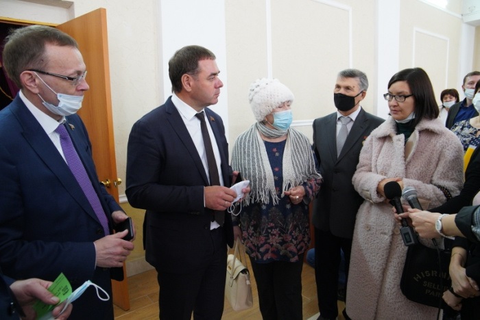 Председатель Законодательного Собрания Александр Лазарев провел встречу с активом Увельского района