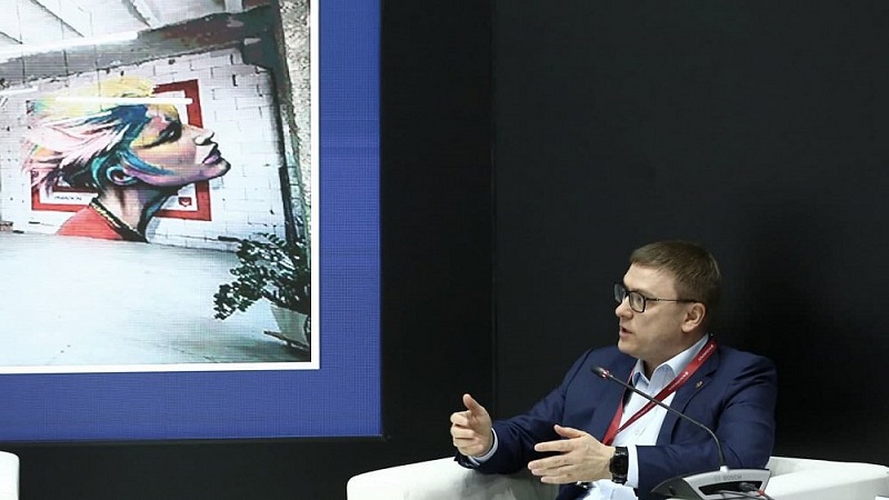 Алексей Текслер рассказал на ПМЭФ о творческих кластерах Южного Урала