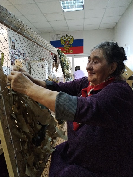 "В каждые сети вплетаем обереги!"