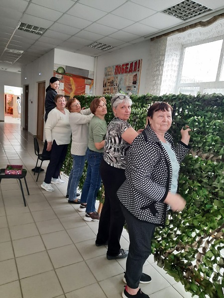 «Своих не бросаем»