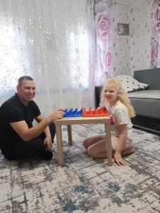 «Вместе с папой»: чему учат нас отцы