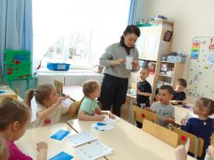 Маленькие хомутининцы собрали «Полярного медведя»