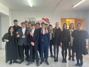 Увельские школьники представили стильные образы школьной формы