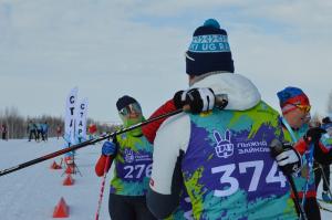 На Каменской территории прошел двухдневный лыжный марафон: юбилейная семейная лыжня Зайковых и первый классический марафон «Каменское сердце – Классик» 