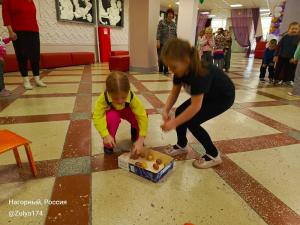 Нагорненские малыши «вслепую» распознали овощи и фрукты 