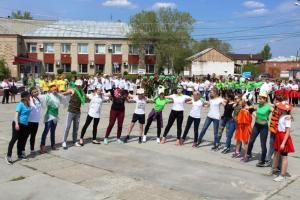 В Увельском прошел танцевальный марафон