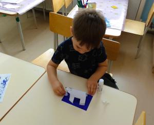 Маленькие хомутининцы собрали «Полярного медведя»