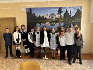 Увельские школьники представили стильные образы школьной формы