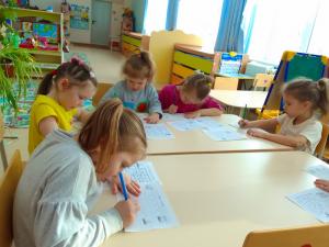 Маленькие хомутининцы собрали «Полярного медведя»