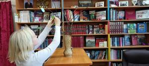 Юные жители Петрвского «оживили» Дерево Доброты