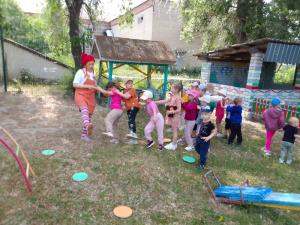 Как хомутиницы проводят лето с пользой
