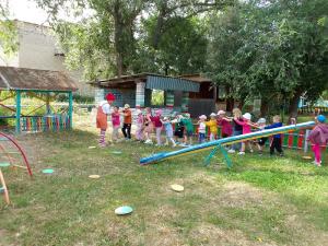 Как хомутиницы проводят лето с пользой