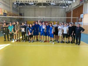 Первенство по волейболу среди юношей