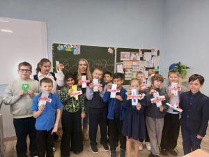 Юные нагорненцы к дню отца готовят папам подарки   