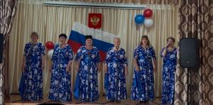 В Малом Шумаково поздравили земляков с наградами