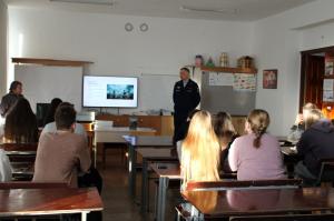 Увельчане встретились с военным писателем