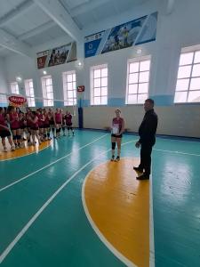 И вновь волейболистки…