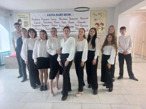 Увельские школьники представили стильные образы школьной формы