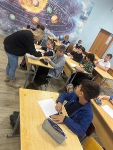 Юные нагорненцы к дню отца готовят папам подарки   
