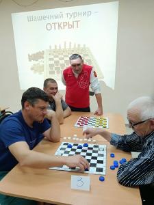 В Каменском дню отца посвятили шахматно-шашечный турнир