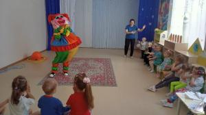 Со стихами Агнии Барто познакомили хомутиниских малышей