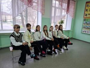 Увельские школьники представили стильные образы школьной формы