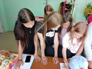 Юные нагорненцы составили карту путешественника