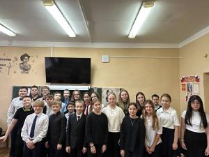 Увельские школьники представили стильные образы школьной формы