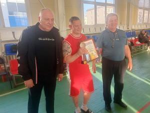 Каменские баскетболисты сошлись в «валидоловом» матче