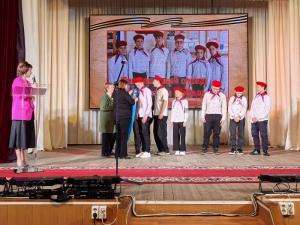 В Увельском присвоили звание «Ученик года-2025»