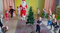 У маленьких хомутиницев побывал новогодний волшебник